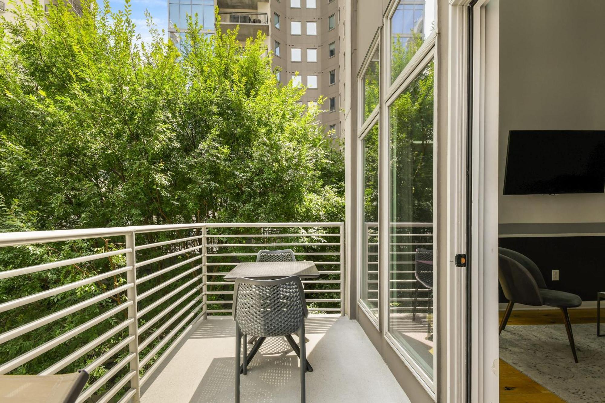 Апартаменти Stupendous Heart Of Piedmont Park Two Story Loft Атланта Екстер'єр фото